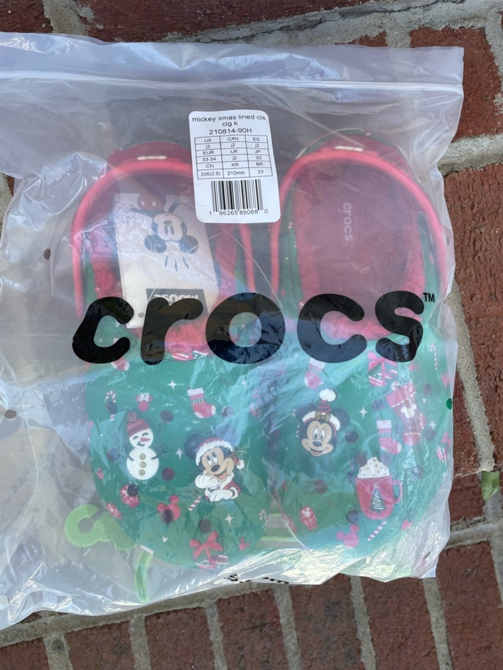 CROCS Kids Disney Holiday Christmas Fur Lined Clogs Youth J2 - Picture 4 of 6